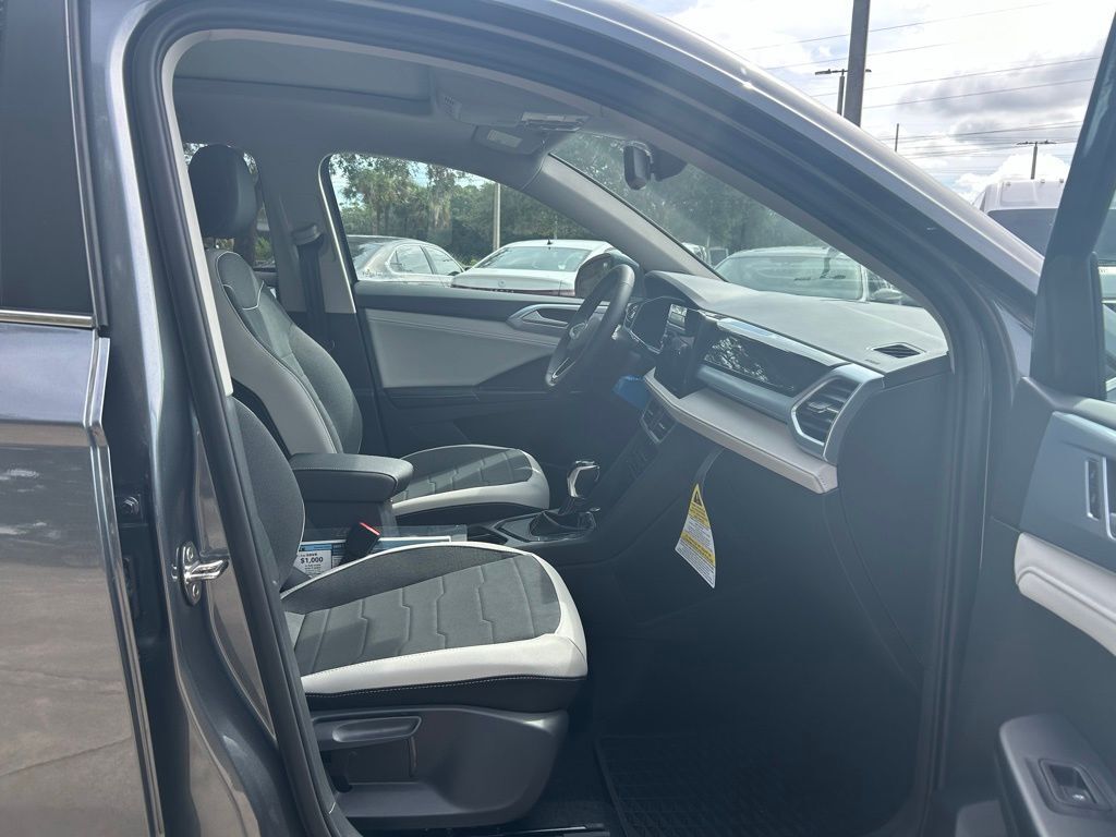 2025 Volkswagen Taos 1.5T SE Tampa FL