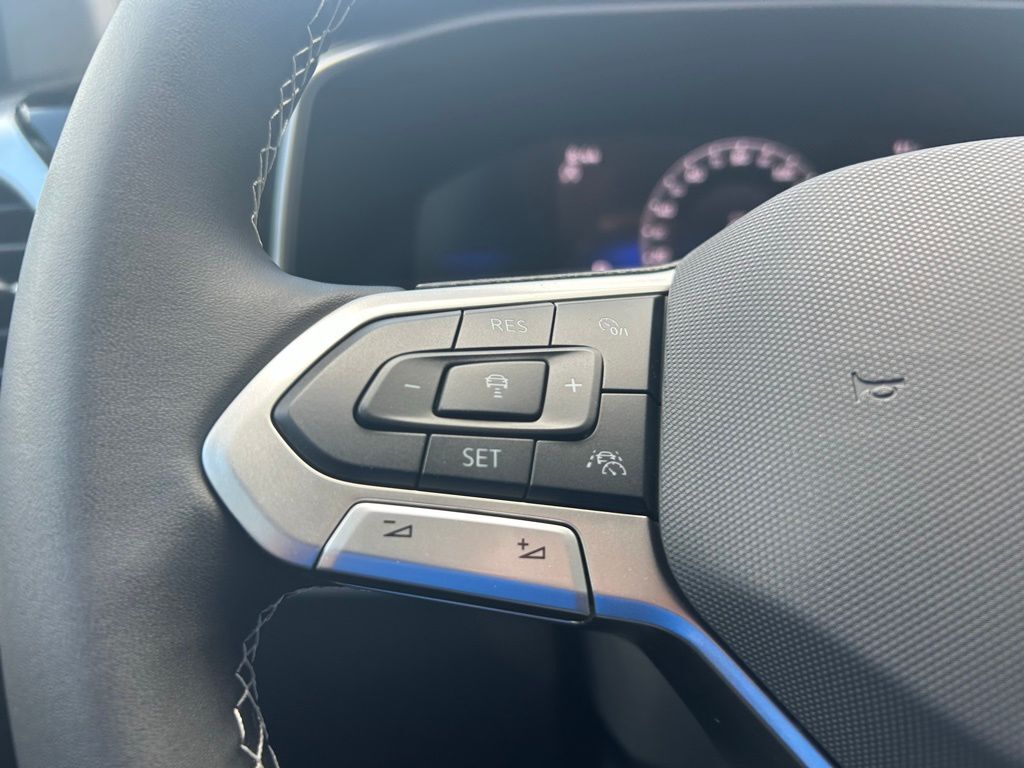 2025 Volkswagen Taos 1.5T SE Tampa FL