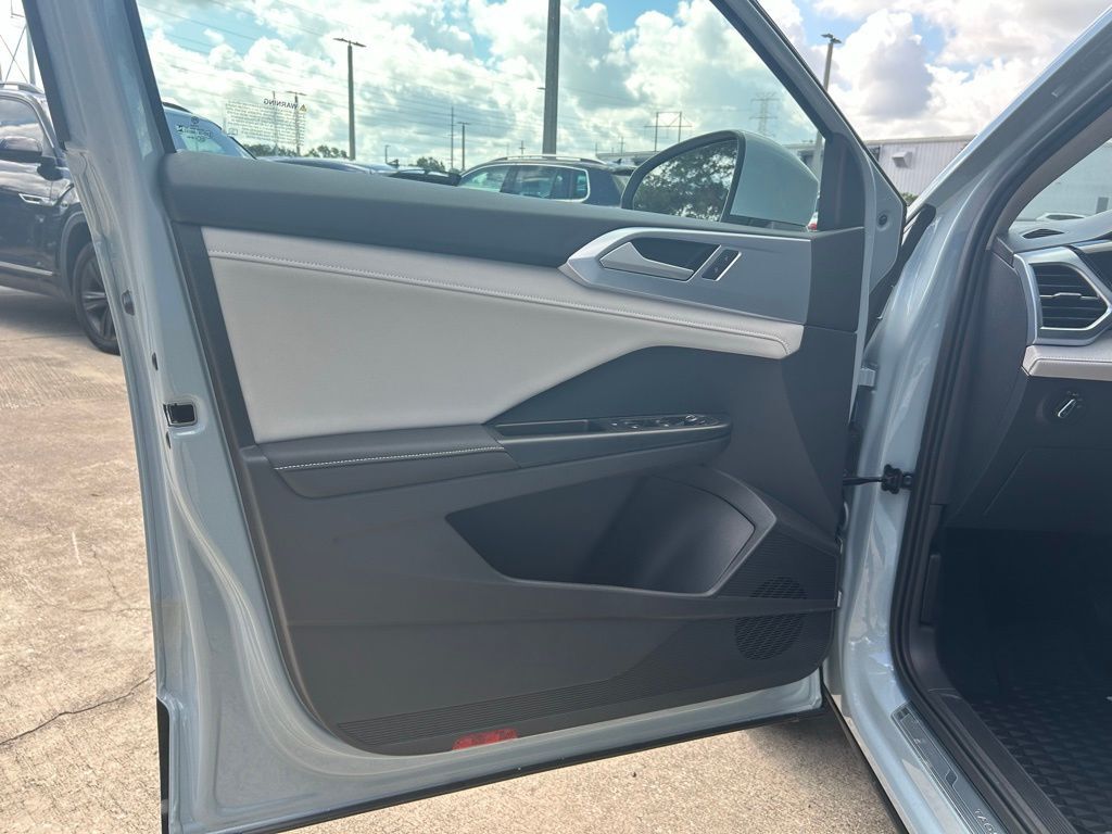 2025 Volkswagen Taos 1.5T SE Tampa FL