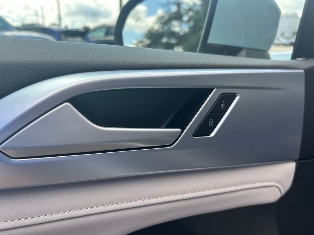 2025 Volkswagen Taos 1.5T SE Tampa FL