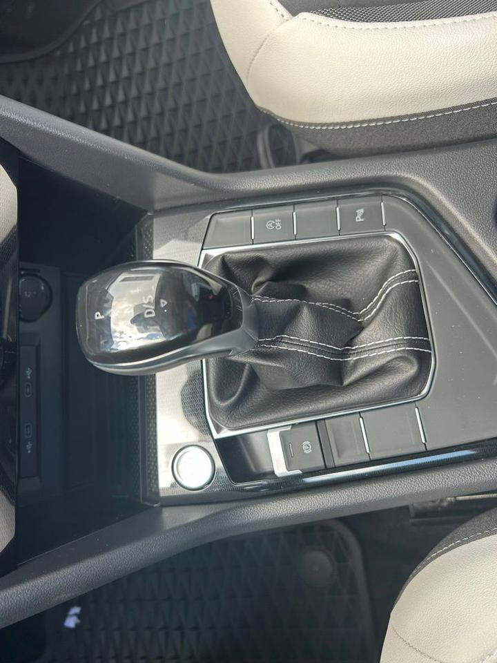 2025 Volkswagen Taos 1.5T SE Tampa FL