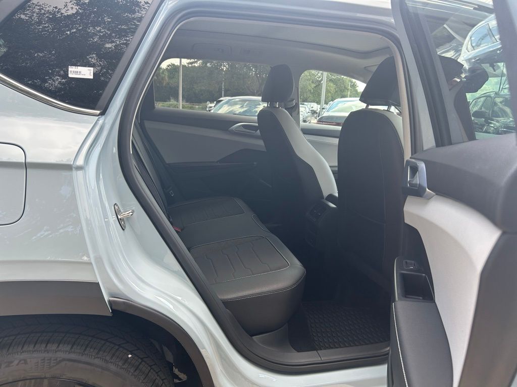 2025 Volkswagen Taos 1.5T SE Tampa FL