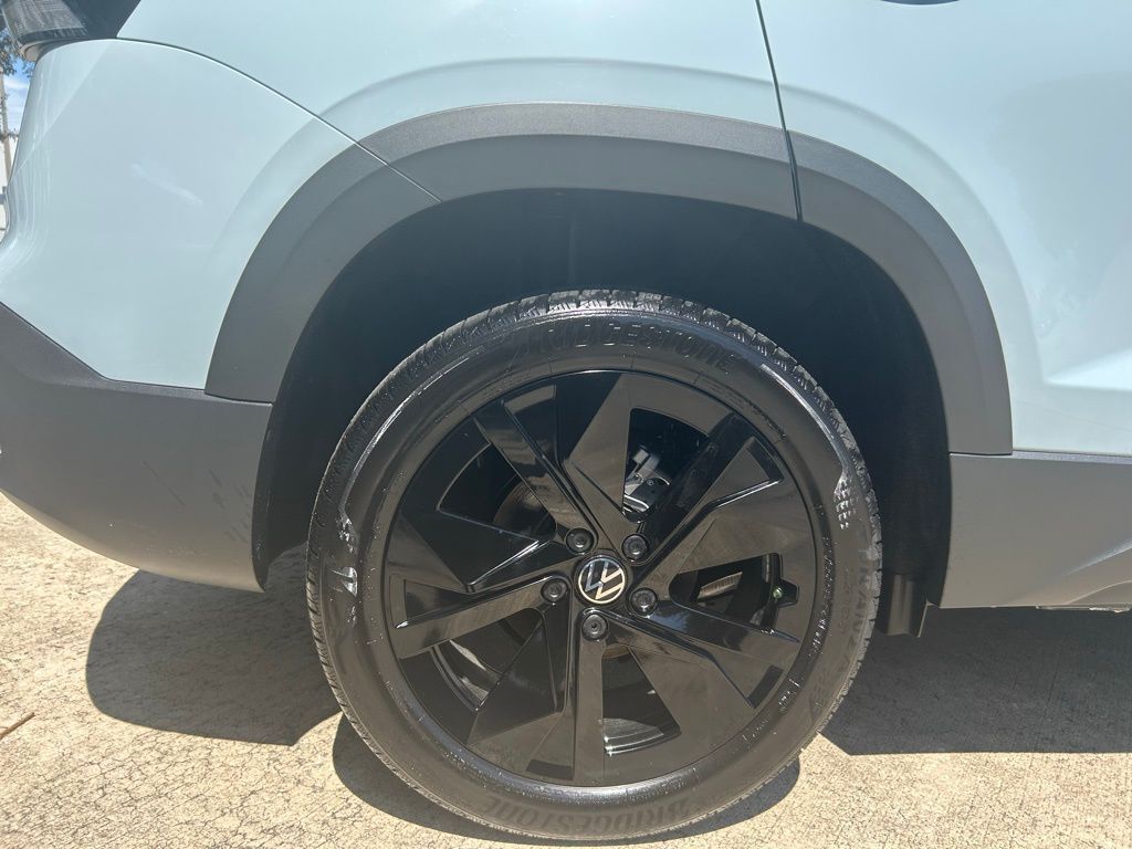 2025 Volkswagen Taos 1.5T SE Tampa FL