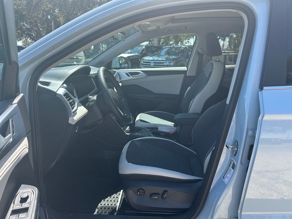 2025 Volkswagen Taos 1.5T SE Tampa FL