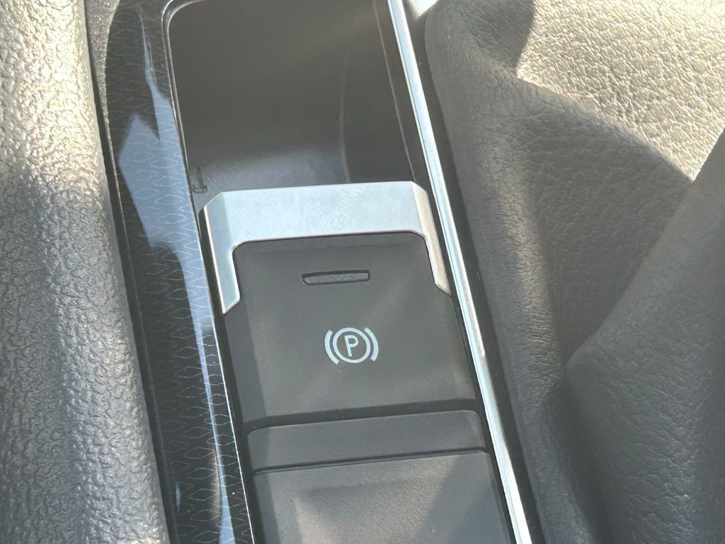 2025 Volkswagen Taos 1.5T SE Tampa FL
