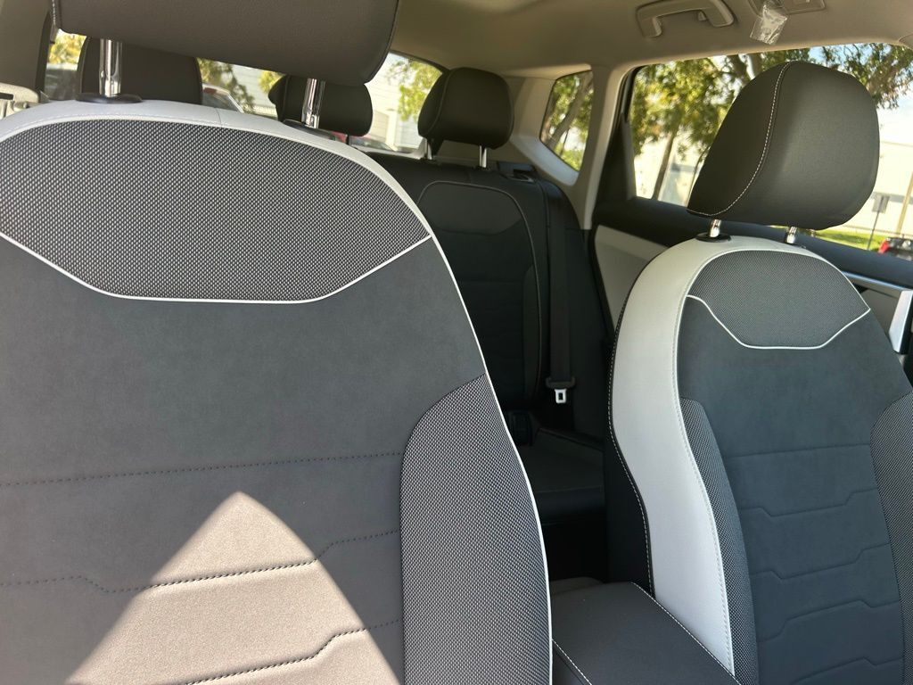 2025 Volkswagen Taos 1.5T SE Tampa FL