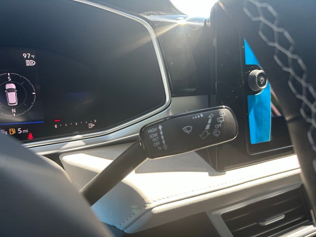 2025 Volkswagen Taos 1.5T SE Tampa FL