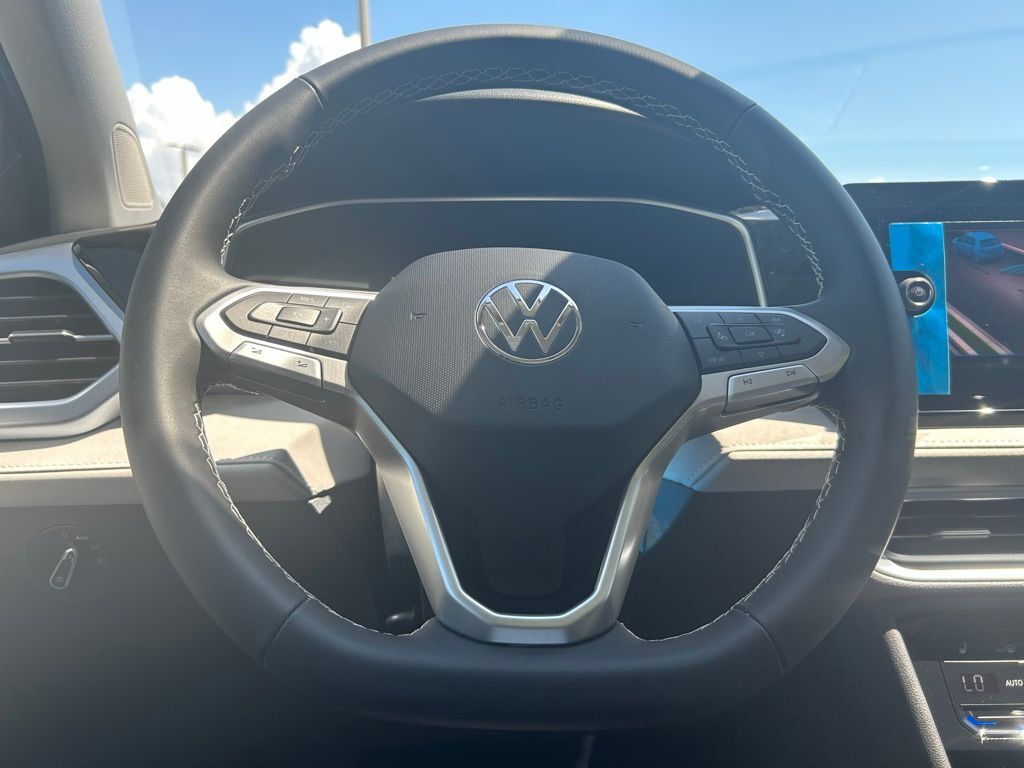 2025 Volkswagen Taos 1.5T SE Tampa FL