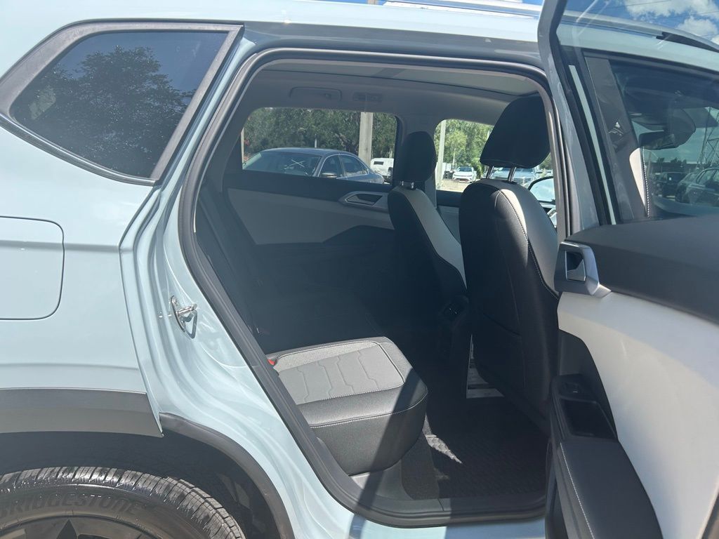 2025 Volkswagen Taos 1.5T SE Tampa FL