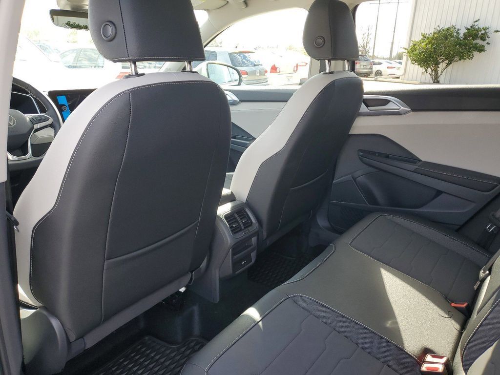 2025 Volkswagen Taos 1.5T SE Tampa FL