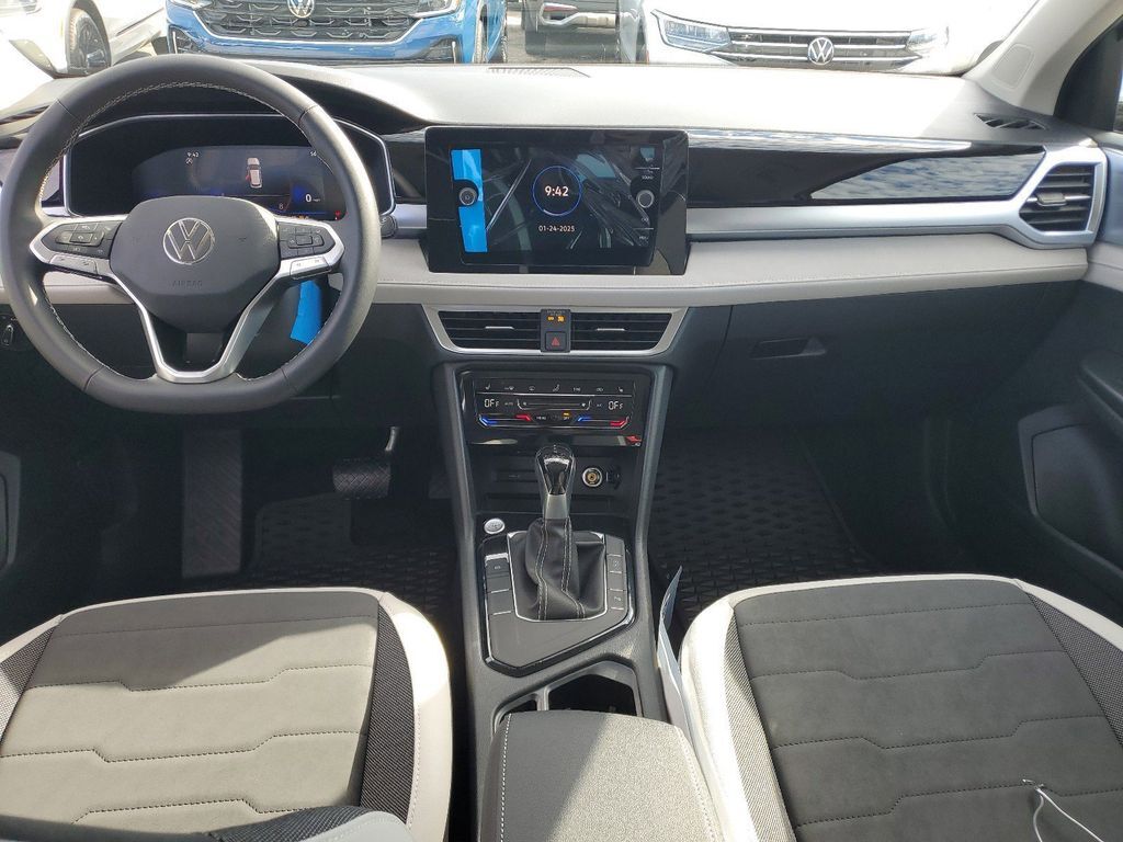 2025 Volkswagen Taos 1.5T SE Tampa FL