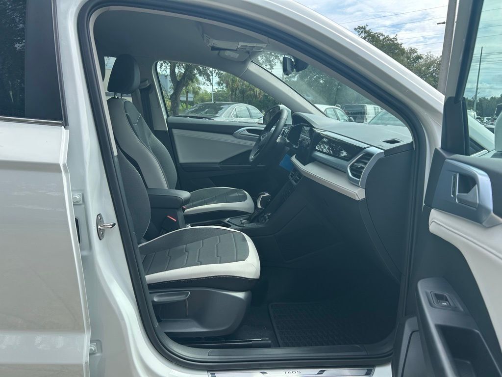 2025 Volkswagen Taos 1.5T SE Tampa FL