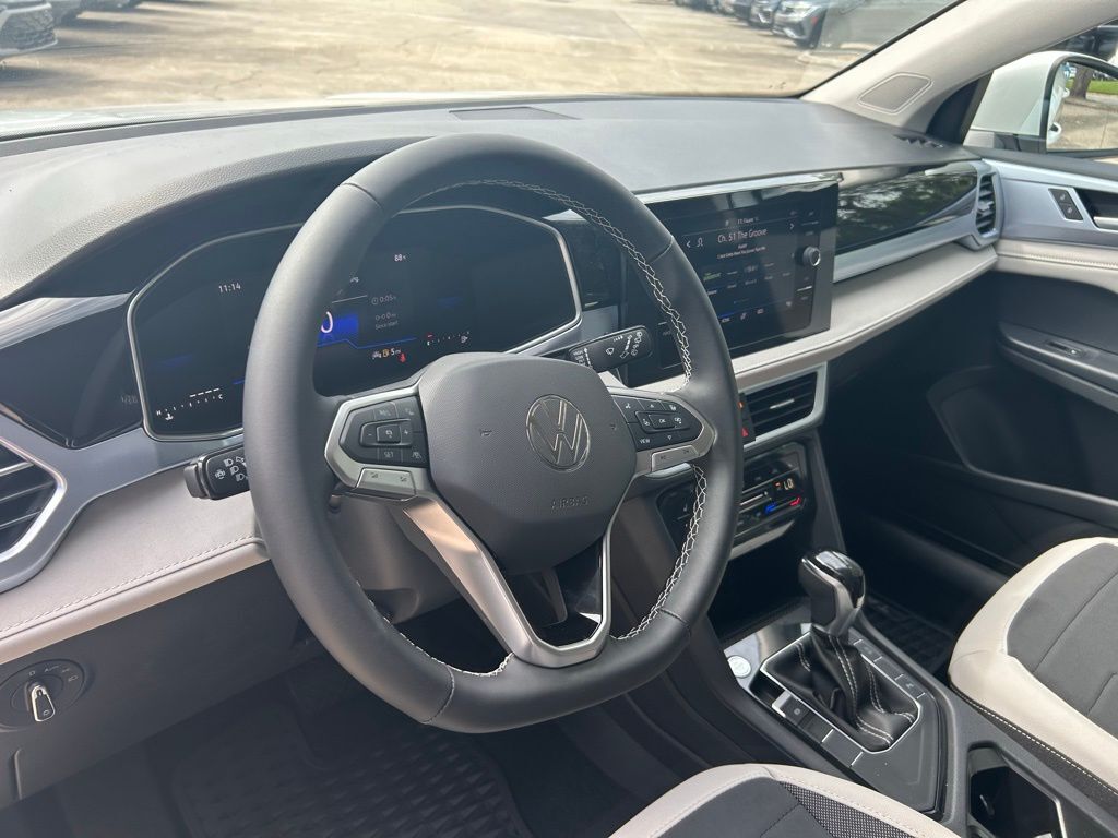 2025 Volkswagen Taos 1.5T SE Tampa FL