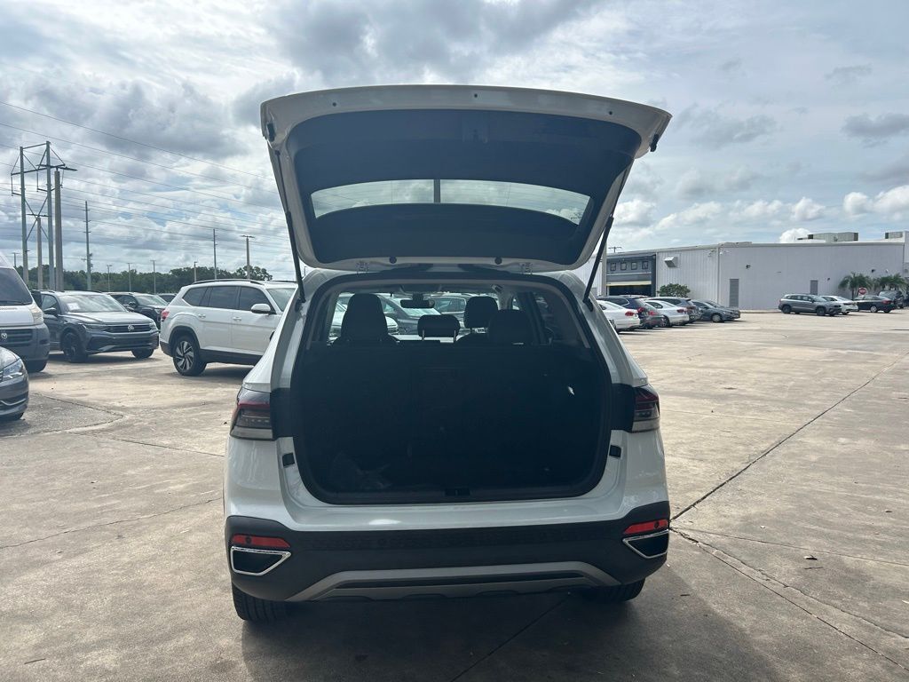 2025 Volkswagen Taos 1.5T SE Tampa FL