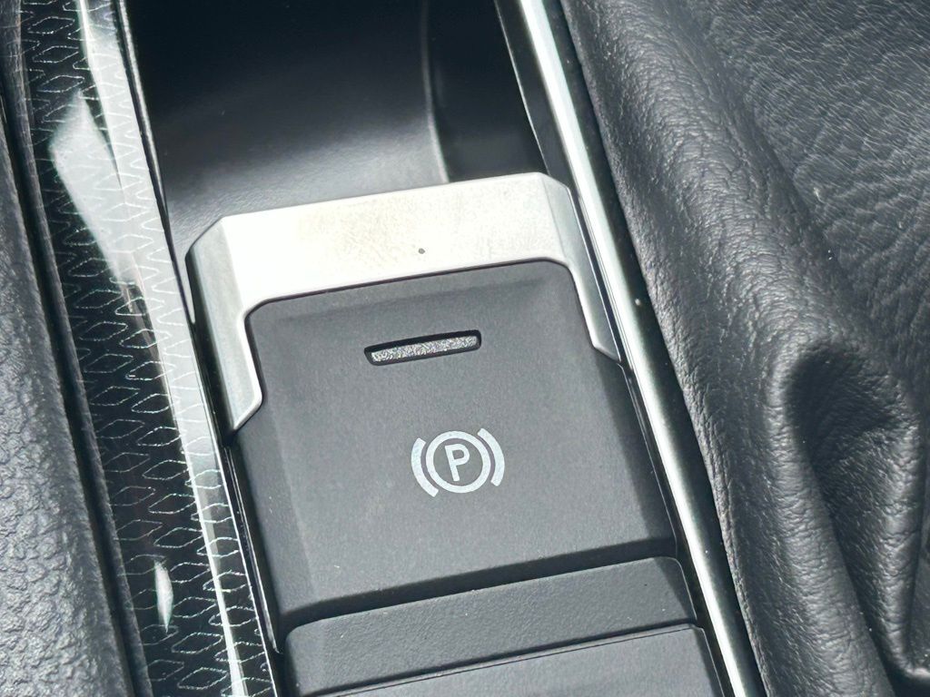 2025 Volkswagen Taos 1.5T SE Tampa FL