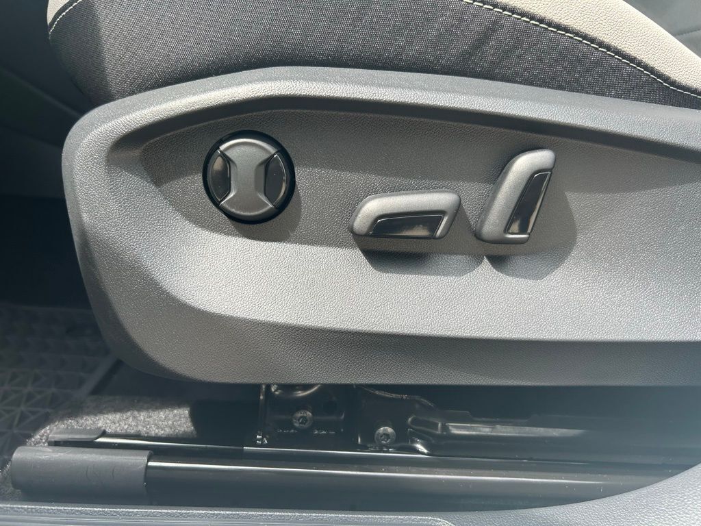2025 Volkswagen Taos 1.5T SE Tampa FL