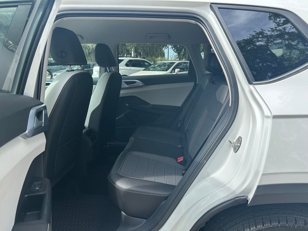 2025 Volkswagen Taos 1.5T SE Tampa FL