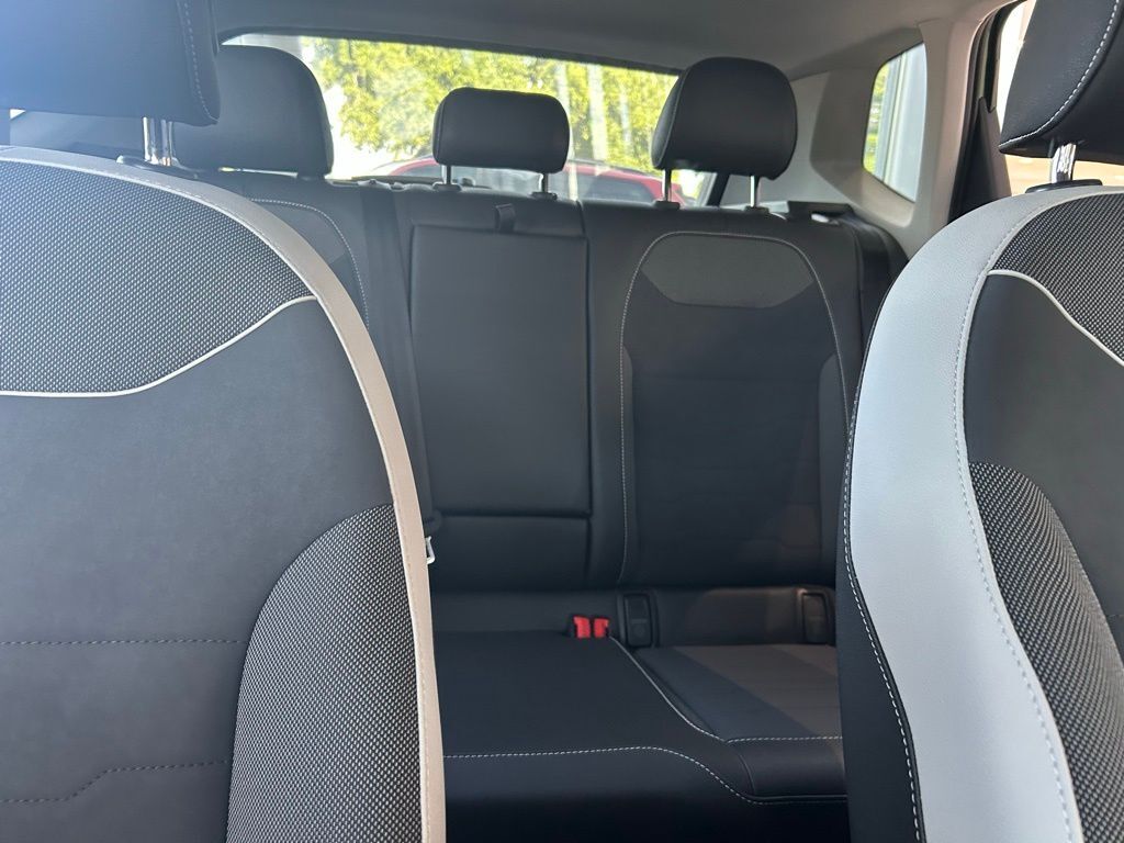 2025 Volkswagen Taos 1.5T SE Tampa FL