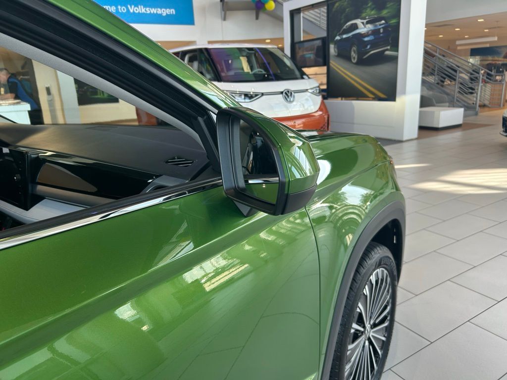 2025 Volkswagen Taos 1.5T SE Tampa FL