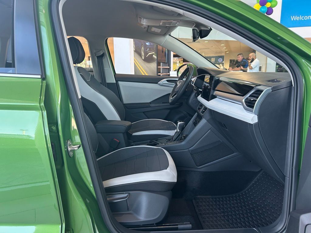 2025 Volkswagen Taos 1.5T SE Tampa FL