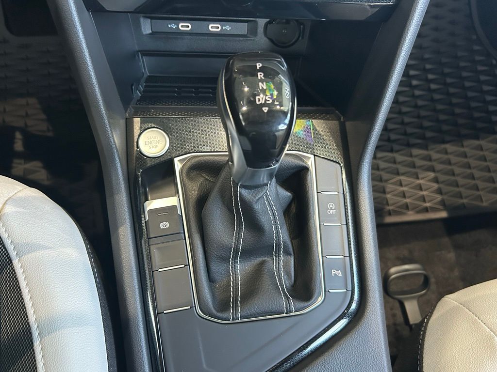 2025 Volkswagen Taos 1.5T SE Tampa FL