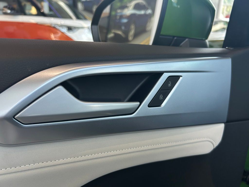 2025 Volkswagen Taos 1.5T SE Tampa FL