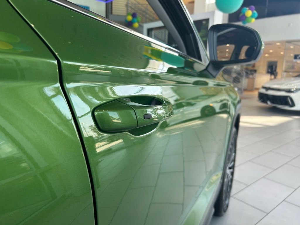 2025 Volkswagen Taos 1.5T SE Tampa FL