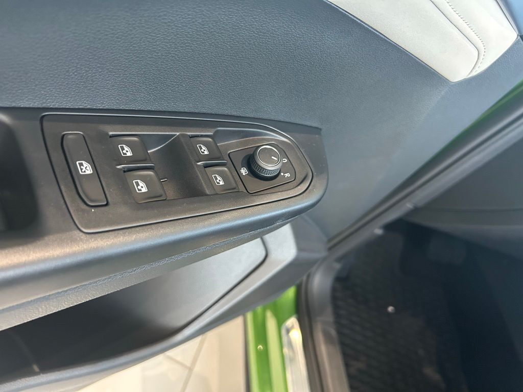 2025 Volkswagen Taos 1.5T SE Tampa FL