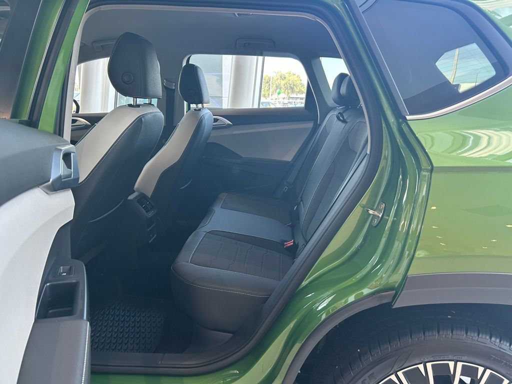 2025 Volkswagen Taos 1.5T SE Tampa FL