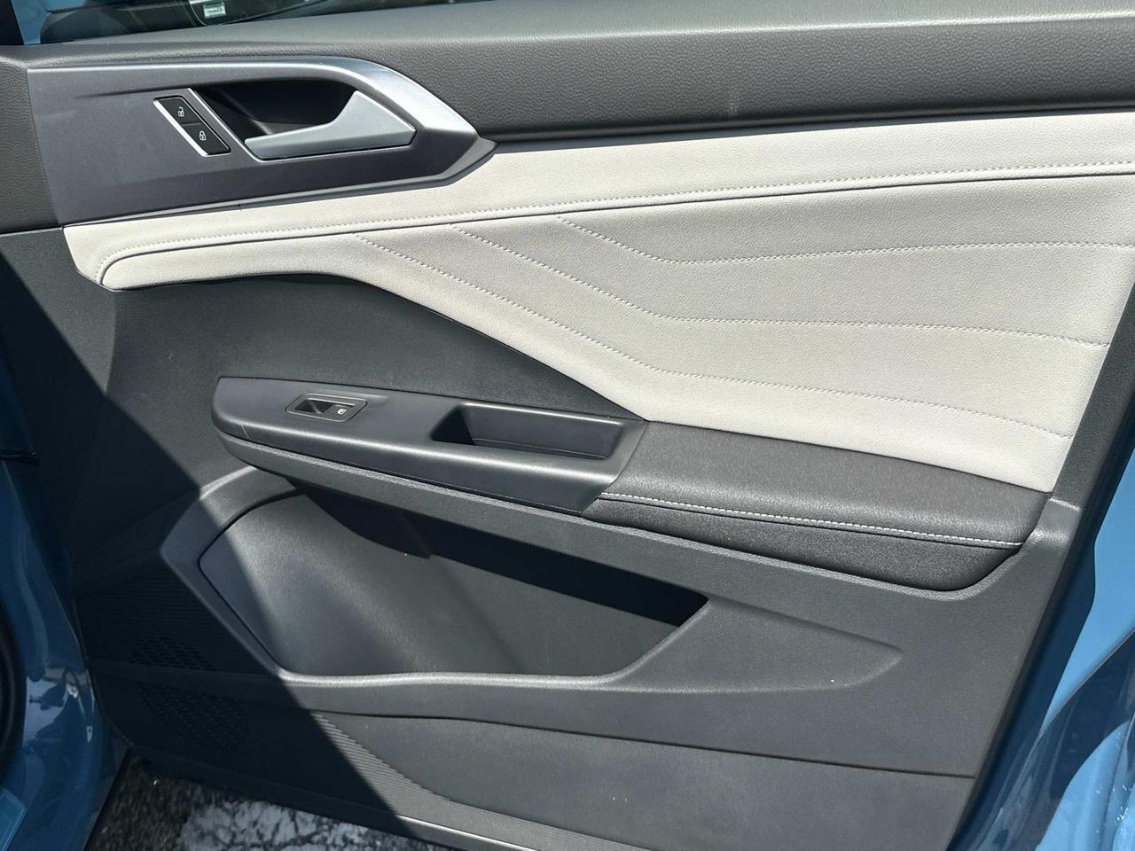 2025 Volkswagen Taos 1.5T SEL Woodbridge VA