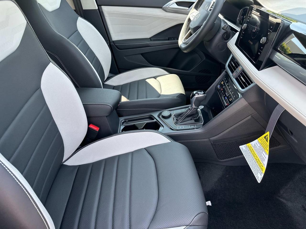 2025 Volkswagen Taos 1.5T SEL Woodbridge VA