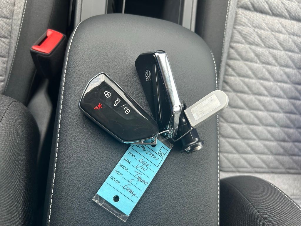 2025 Volkswagen Tiguan 2.0T S Tampa FL
