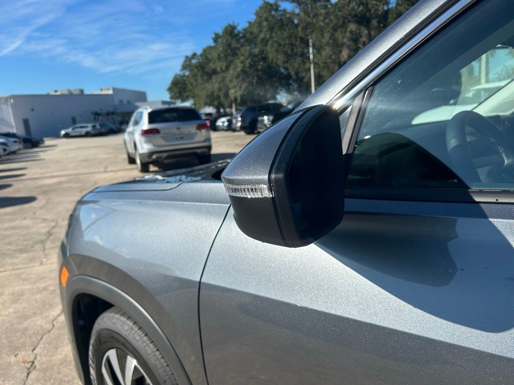 2025 Volkswagen Tiguan 2.0T S Tampa FL