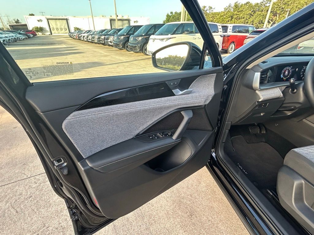 2025 Volkswagen Tiguan 2.0T S Tampa FL