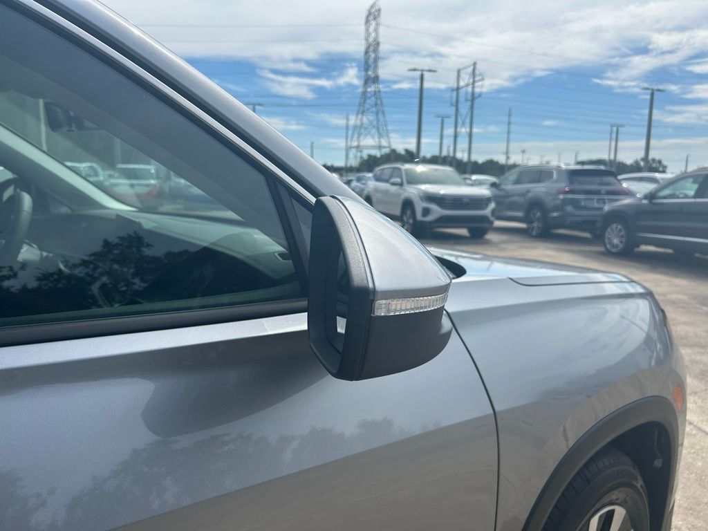 2025 Volkswagen Tiguan 2.0T S Tampa FL