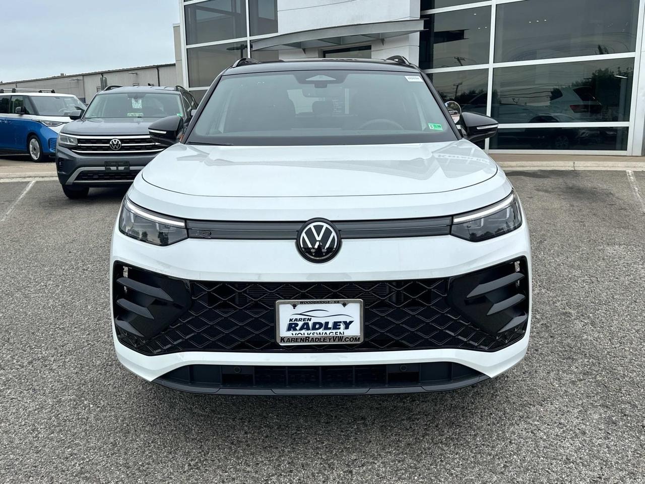 2025 Volkswagen Tiguan 2.0T SE R-Line Black Woodbridge VA