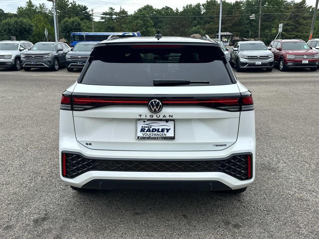 2025 Volkswagen Tiguan 2.0T SE R-Line Black Woodbridge VA