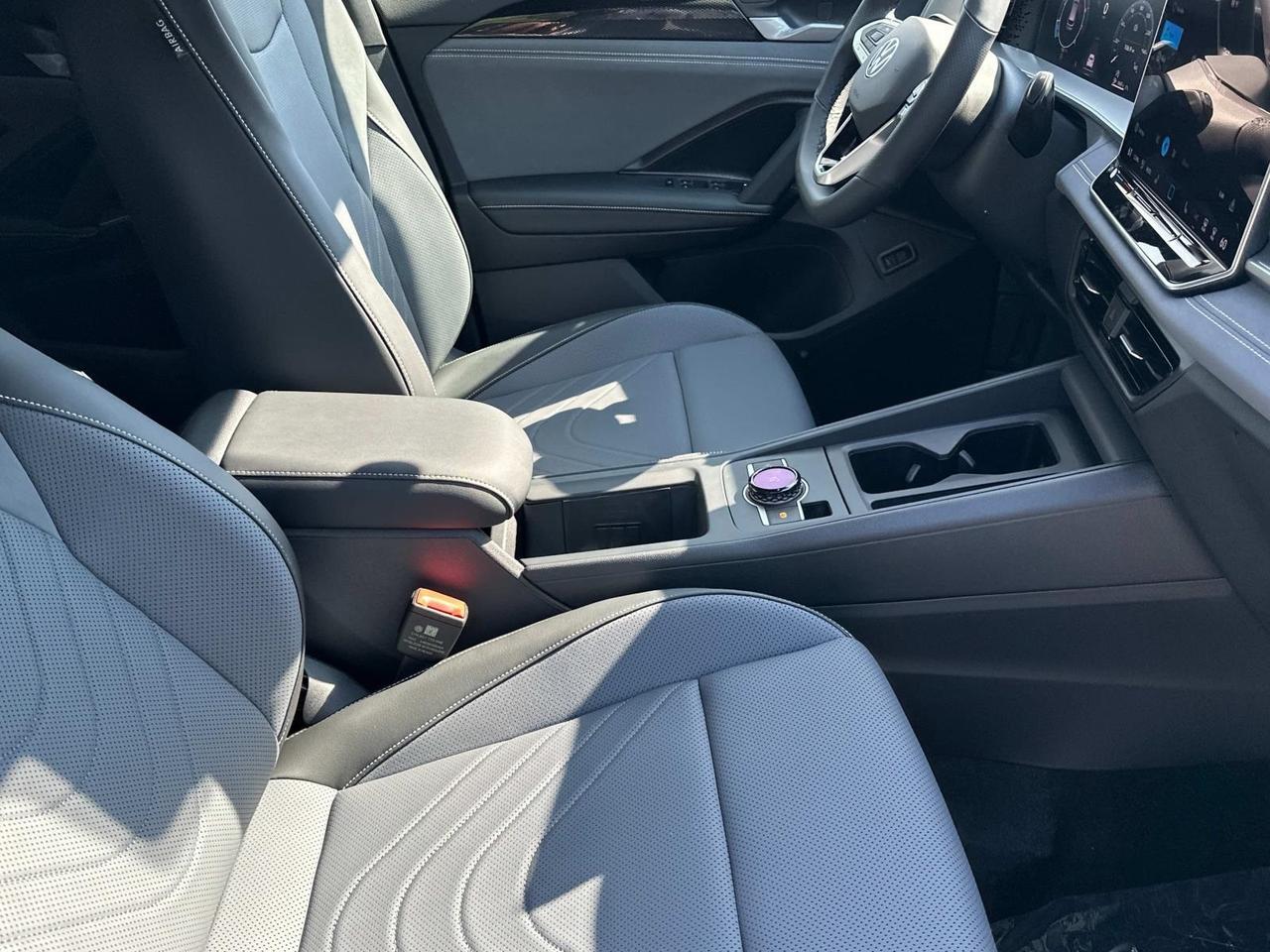 2025 Volkswagen Tiguan 2.0T SE R-Line Black Woodbridge VA