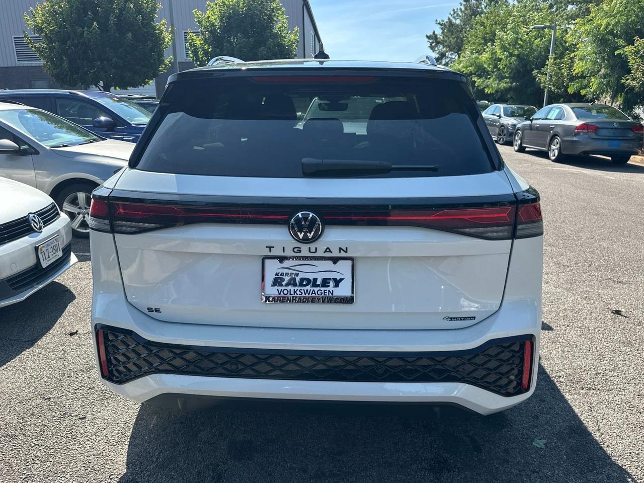 2025 Volkswagen Tiguan 2.0T SE R-Line Black Woodbridge VA