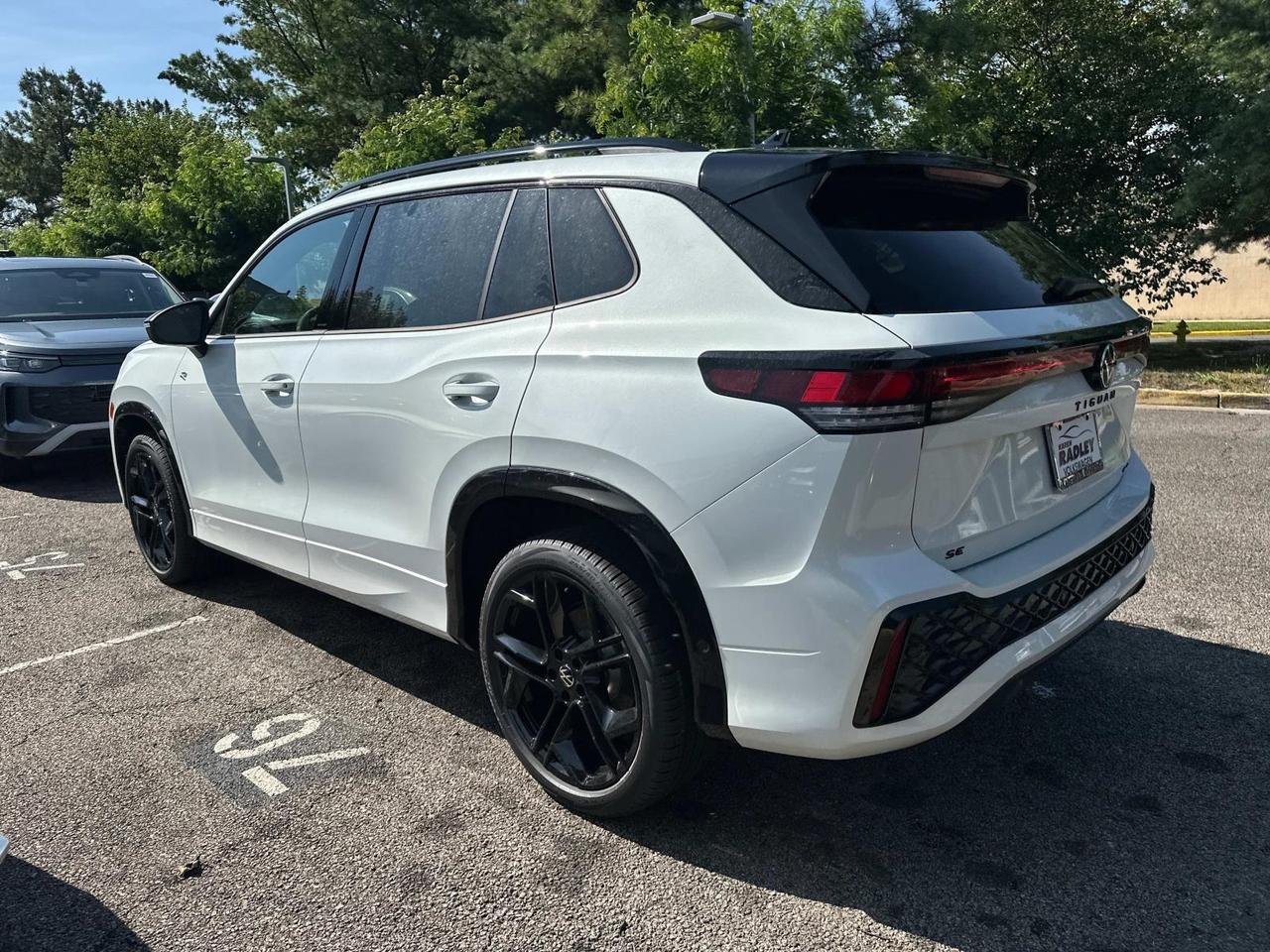 2025 Volkswagen Tiguan 2.0T SE R-Line Black Woodbridge VA