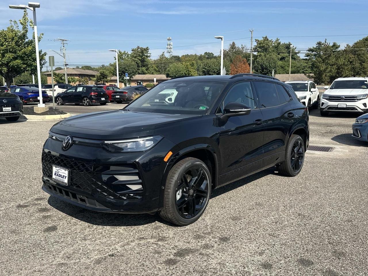 2025 Volkswagen Tiguan 2.0T SE R-Line Black Woodbridge VA