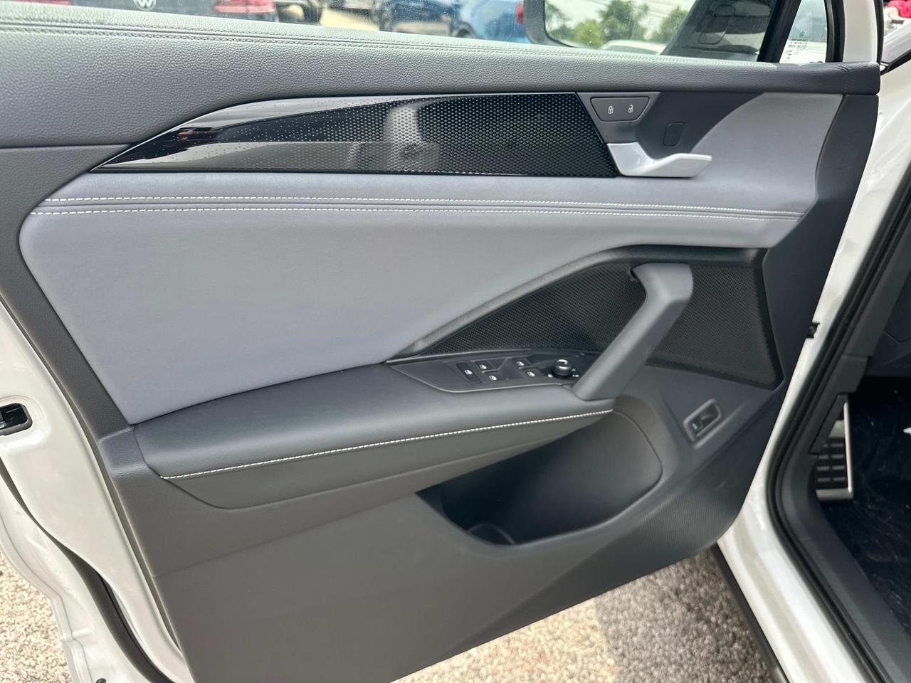 2025 Volkswagen Tiguan 2.0T SE R-Line Black Woodbridge VA
