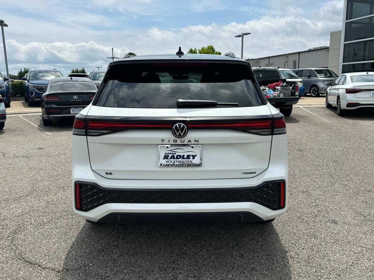 2025 Volkswagen Tiguan 2.0T SE R-Line Black Woodbridge VA