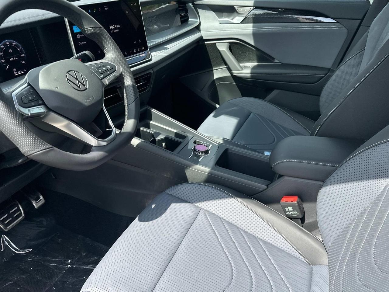 2025 Volkswagen Tiguan 2.0T SE R-Line Black Woodbridge VA