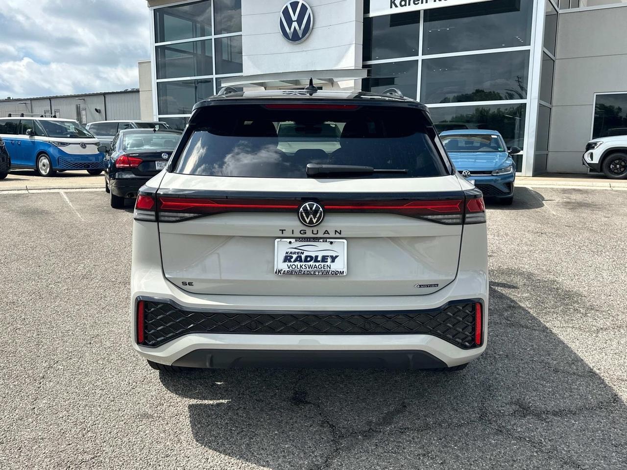 2025 Volkswagen Tiguan 2.0T SE R-Line Black Woodbridge VA