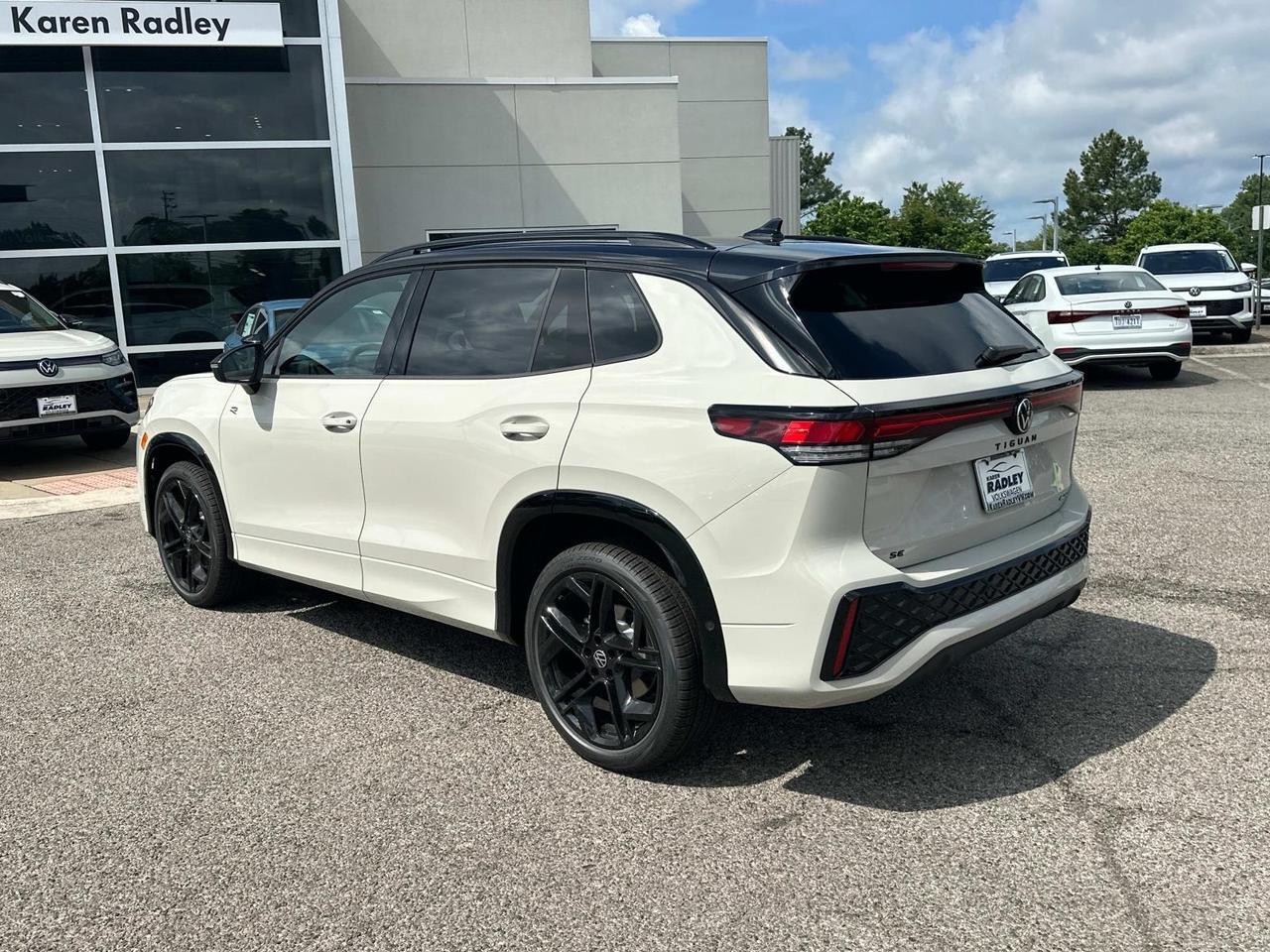 2025 Volkswagen Tiguan 2.0T SE R-Line Black Woodbridge VA