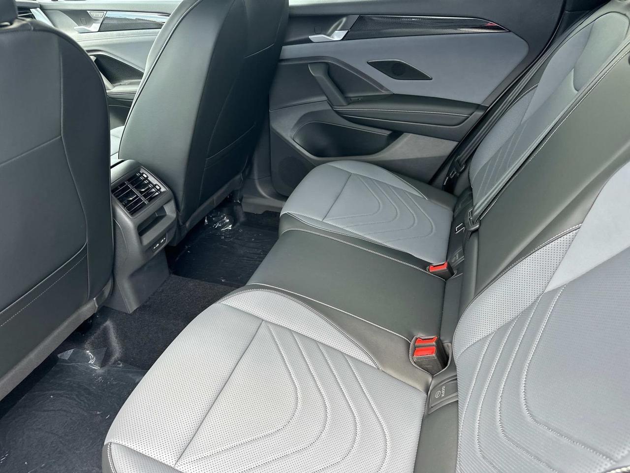 2025 Volkswagen Tiguan 2.0T SE R-Line Black Woodbridge VA