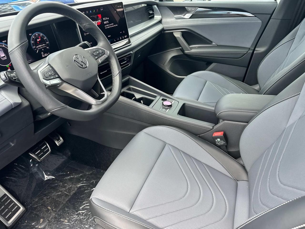2025 Volkswagen Tiguan 2.0T SE R-Line Black Woodbridge VA