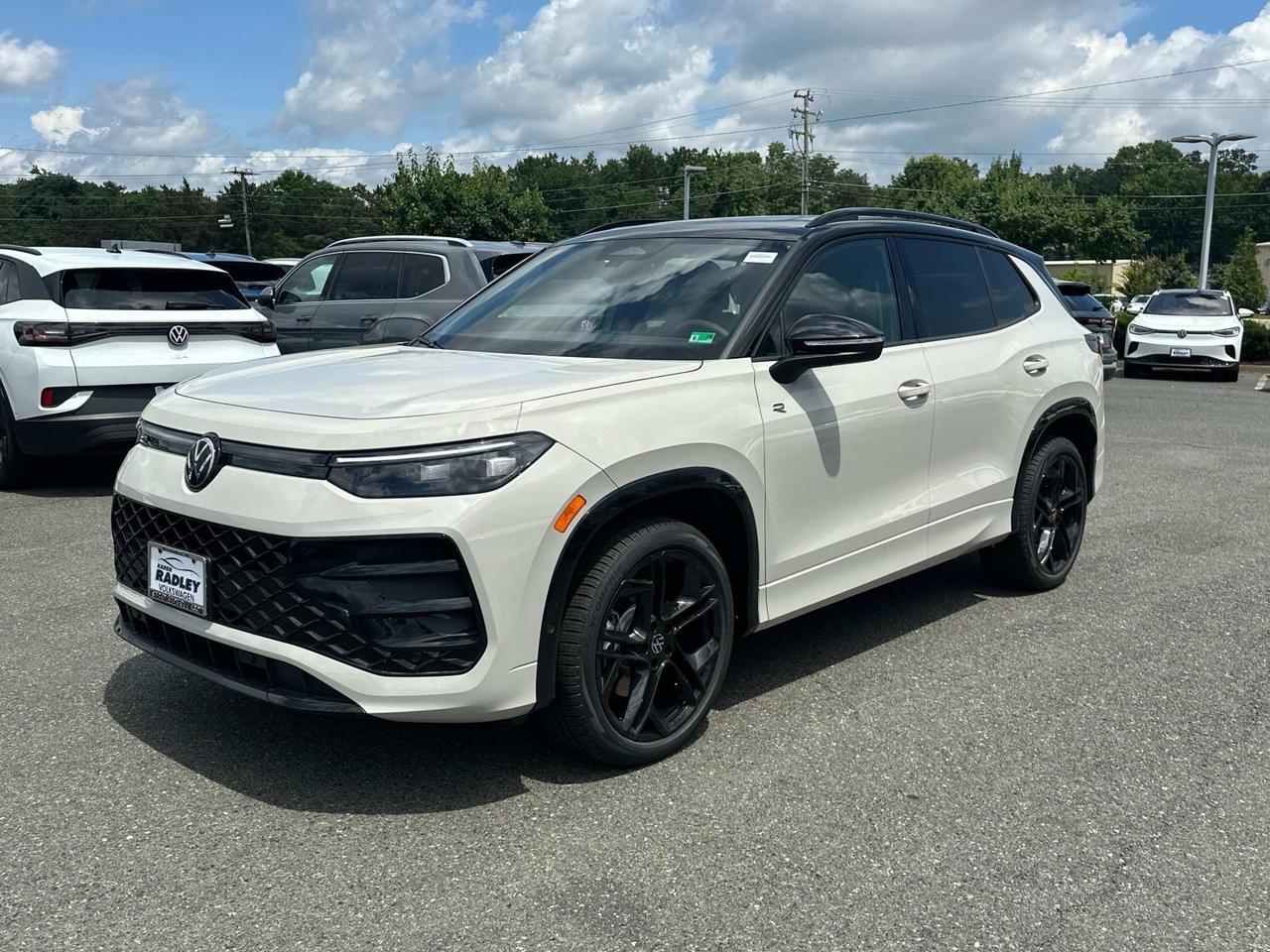 2025 Volkswagen Tiguan 2.0T SE R-Line Black Woodbridge VA