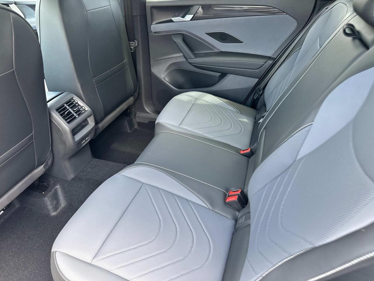 2025 Volkswagen Tiguan 2.0T SE R-Line Black Woodbridge VA
